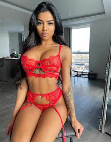 BRUNETTE MODEL ONLYFANS MEGA PACK NURSH